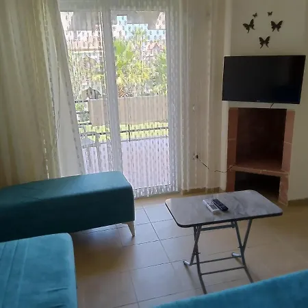 Melisa2 Tatil Evleri Havuzlu Denize Yakin Сasa de vacaciones