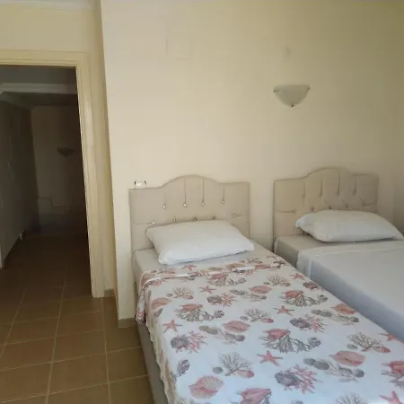 Melisa2 Tatil Evleri Havuzlu Denize Yakin Сasa de vacaciones *